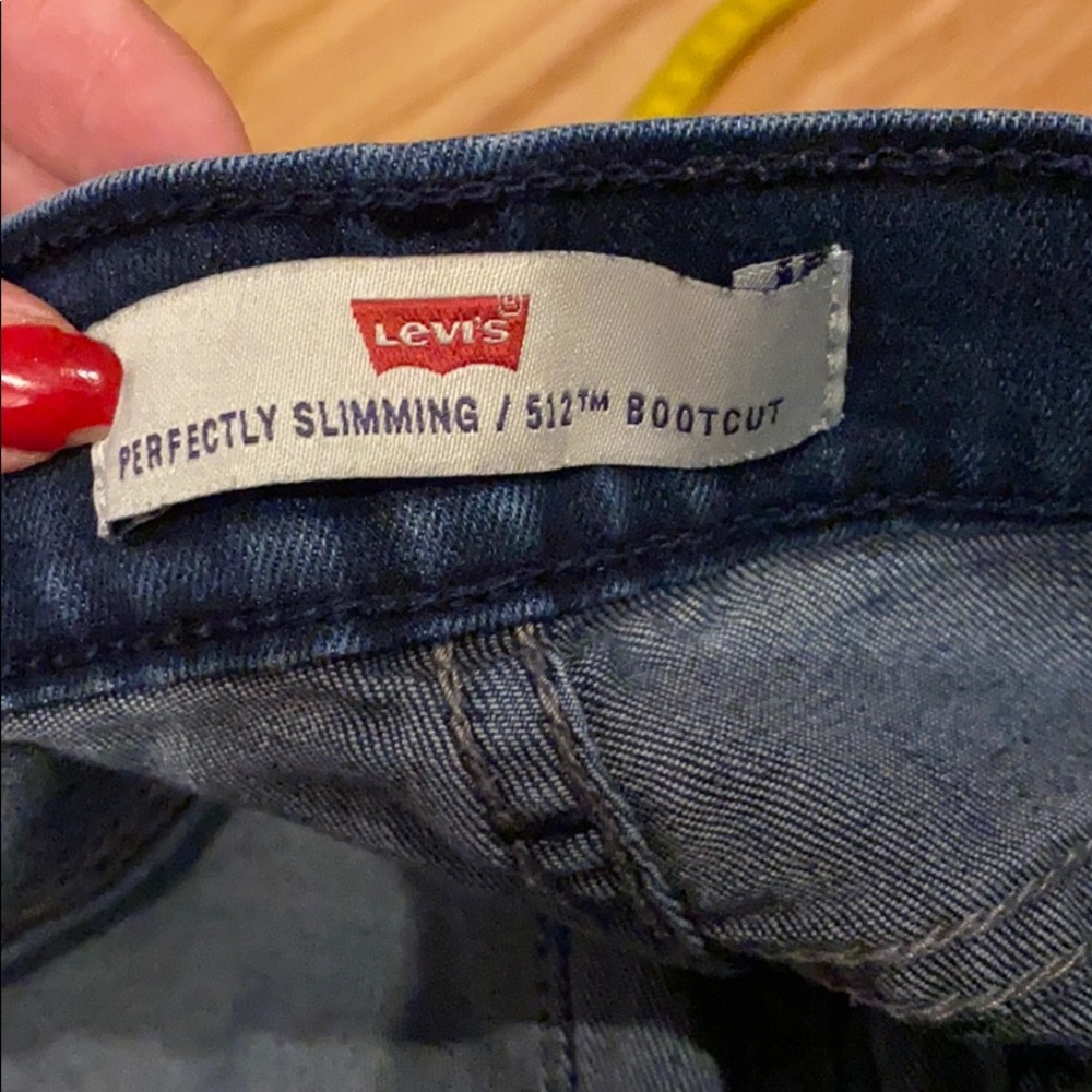 Levi’s 512 boot cut jeans “perfectly slimming” - Picture 7 of 11
